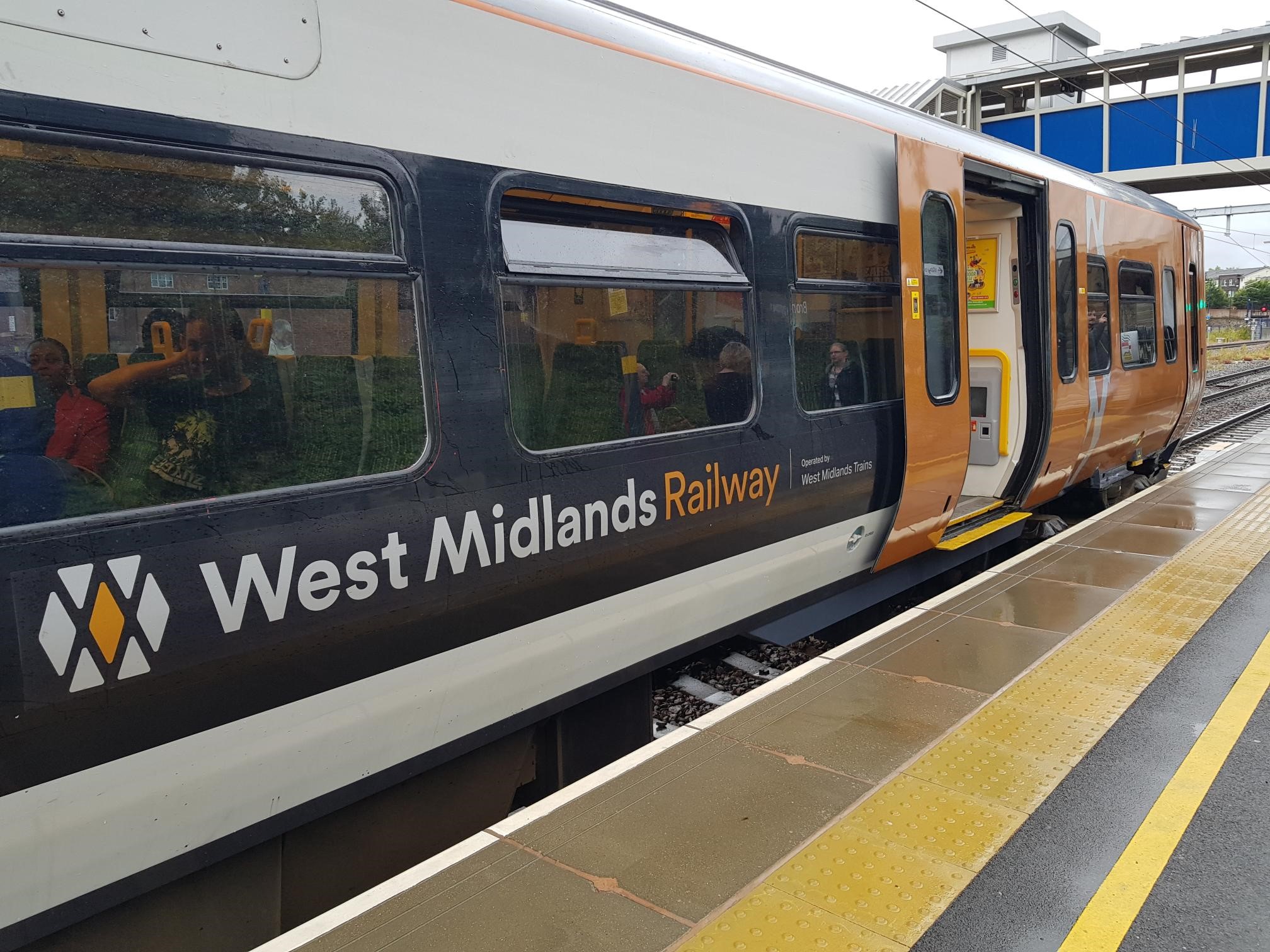 2019-04/1554108700_6.-west-midlands-trains